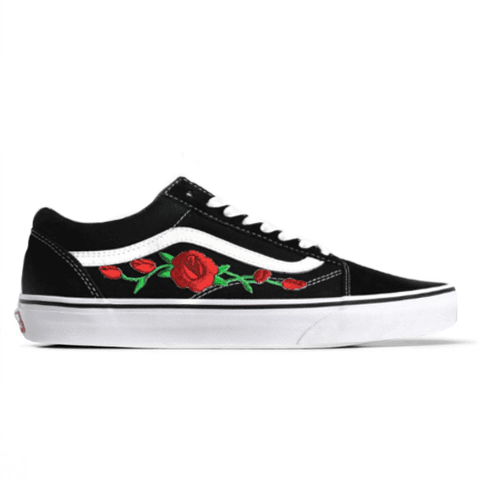 vans old skool com flor bordada