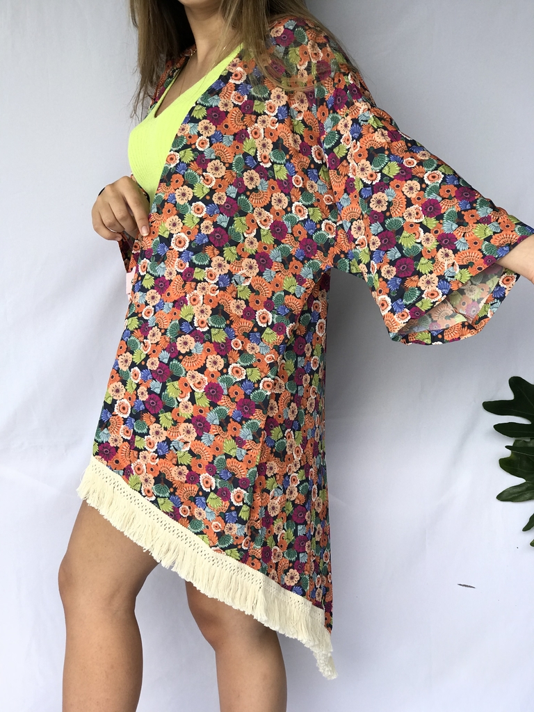 kimono florido feminino