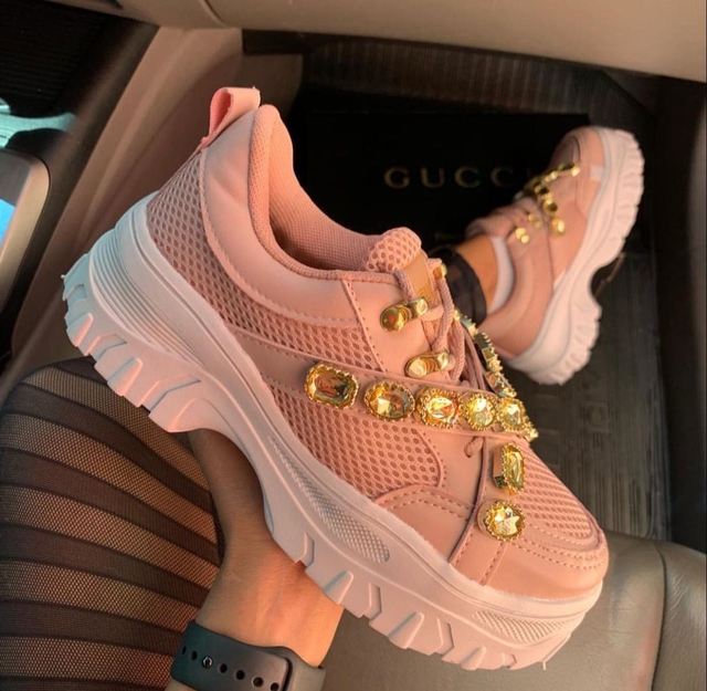 gucci tenis com pedraria