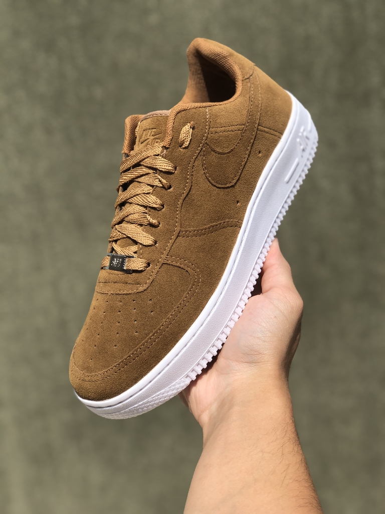 tenis air force marrom