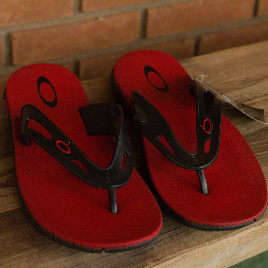 comprar chinelo da oakley
