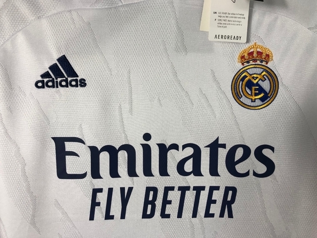 camisa do real madrid branca e dourada