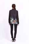 camisa negra flowers