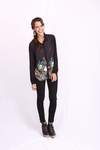 camisa negra flowers