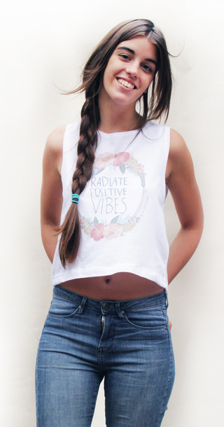 remera positive vibes 