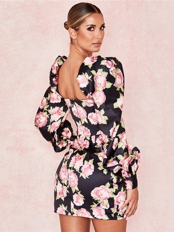 vestido floral com manga
