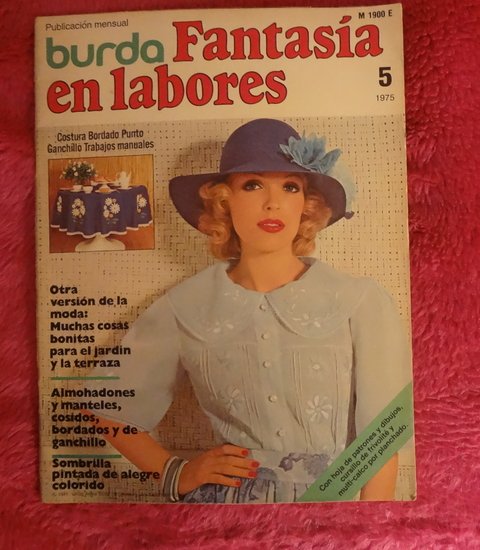 Revista Burda Fantasías en Labores - 1975