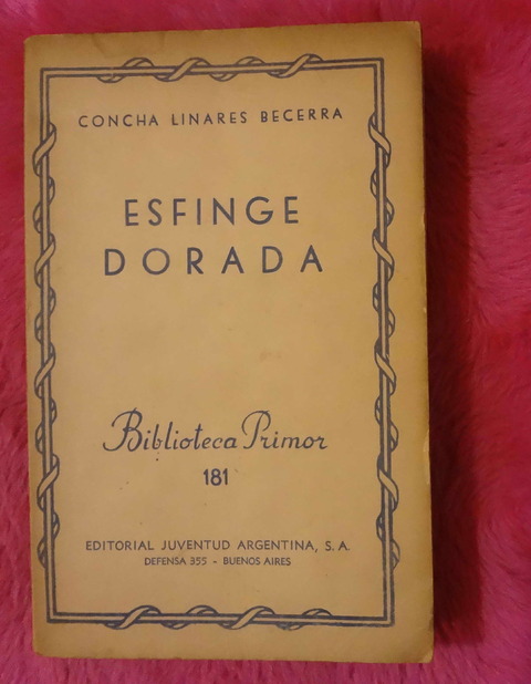 Esfinge dorada de Concha Linares Becerra