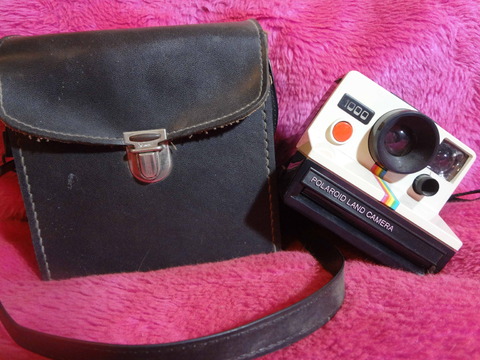 Camara De Foto Polaroid 1000 con estuche de cuero
