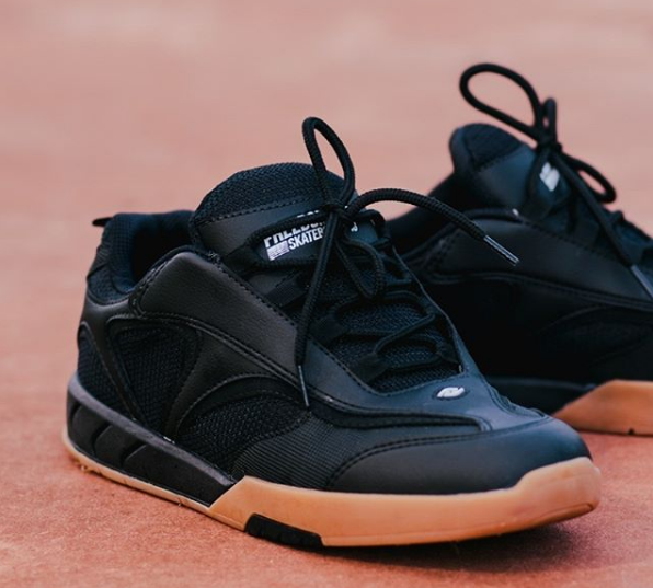 tenis freedom fog anos 90