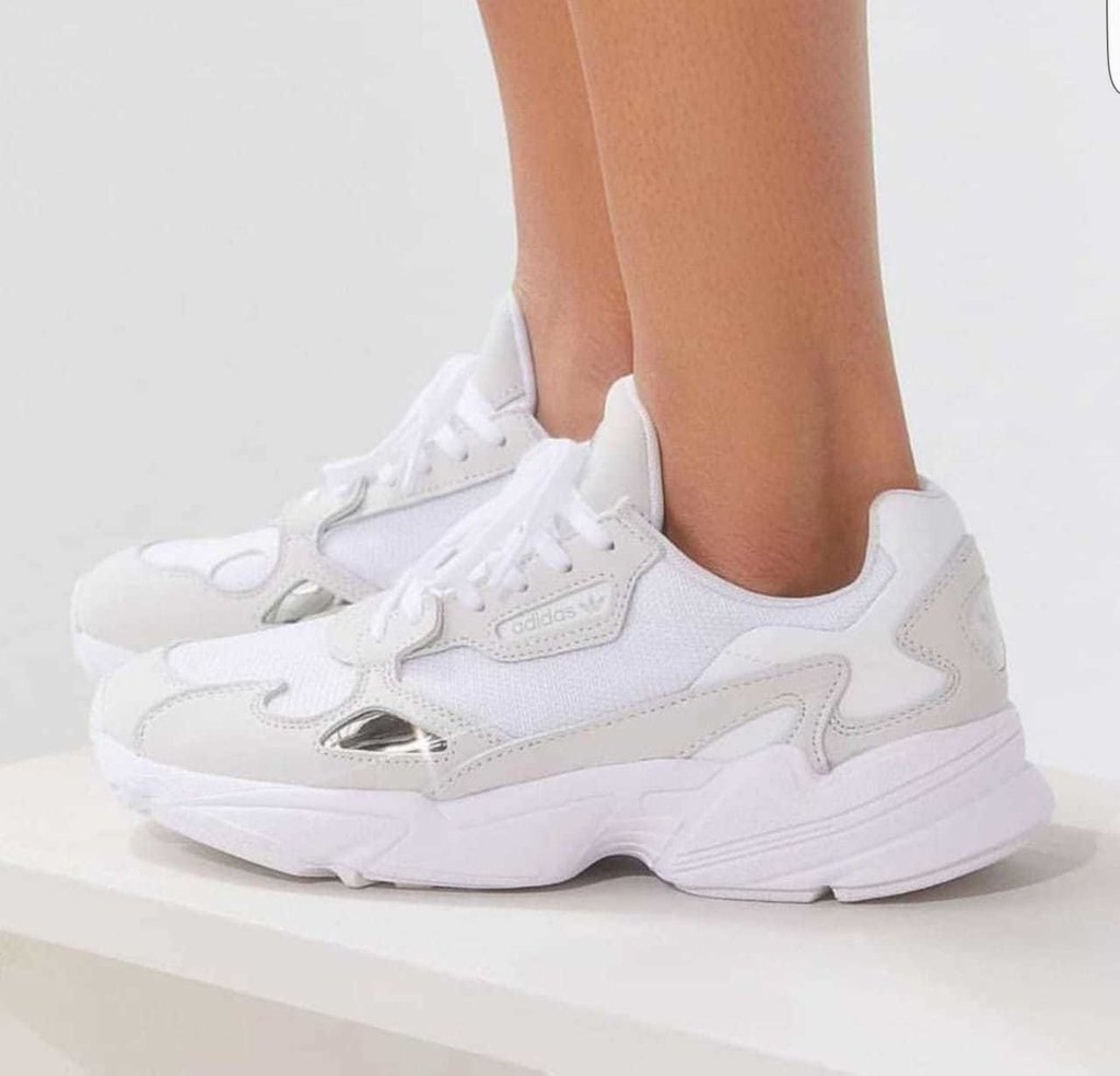 adidas falcon total white