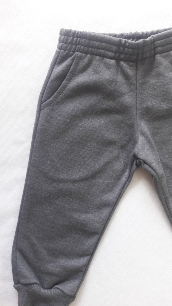 calça moletom cinza escuro