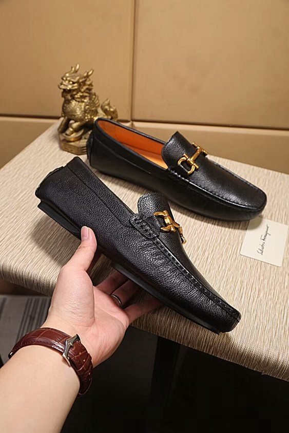 ferragamo mocassim
