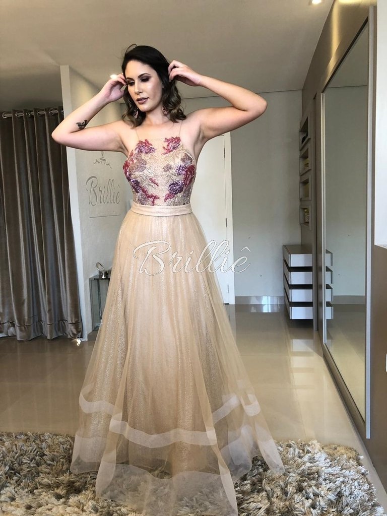 vestido nude bordado