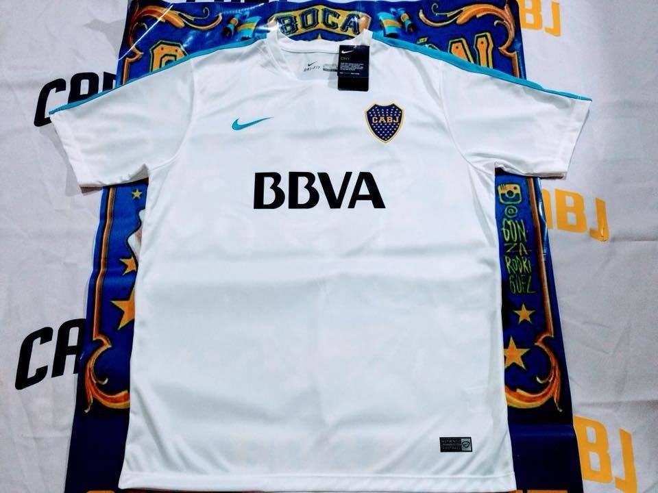 remera blanca boca