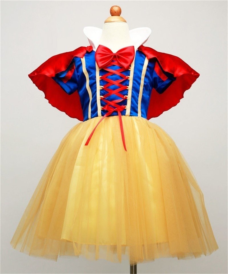 modelo de vestido da branca de neve