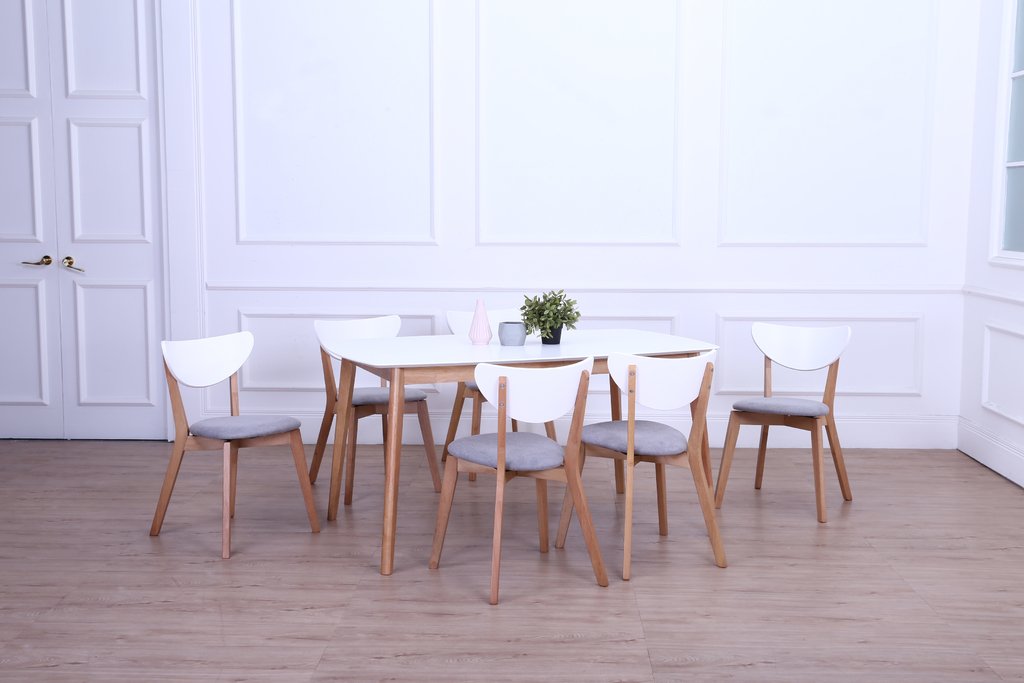 JUEGO DE COMEDOR BERLIN MESA EXTENSIBLE + SILLAS EN TELA JUEGO DE COMEDOR BERLIN MESA EXTENSIBLE + SILLAS EN TELA