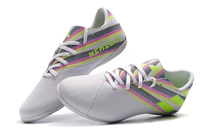 chuteira nemeziz 19.4