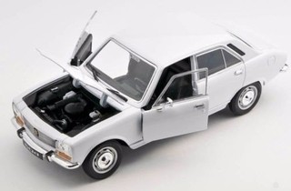 Auto A Escala Peugeot 504 Blanco Modelo 1975 124