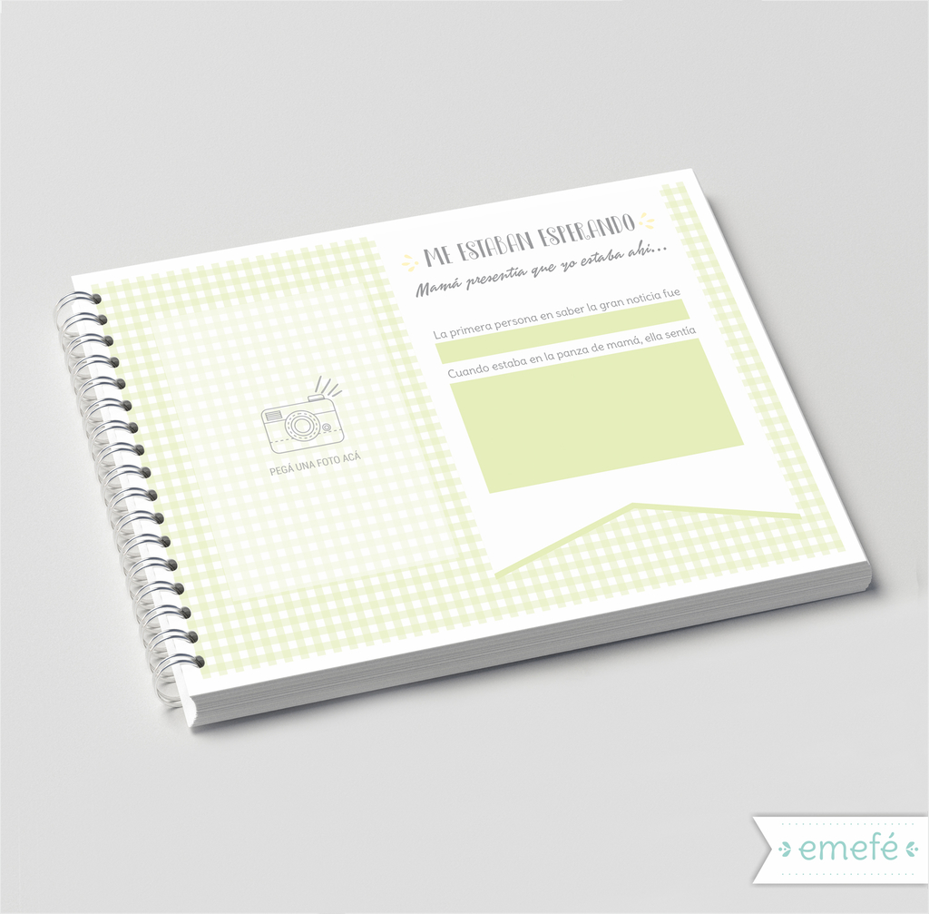Download Interior Libro De Recuerdos Verde Archivo Digital PSD Mockup Templates