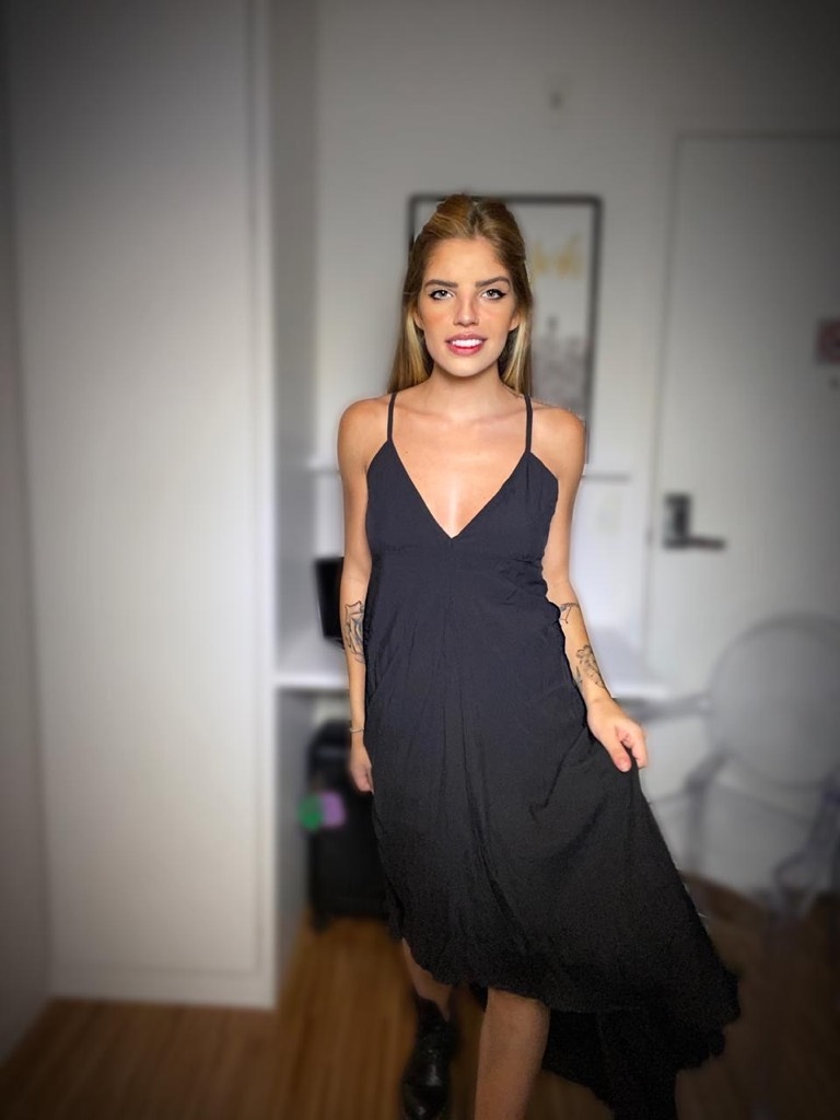 vestido preto escrito fé