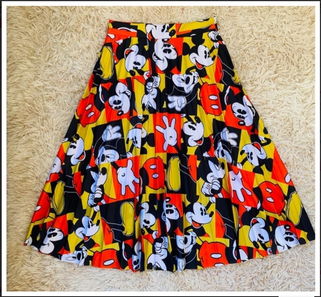 saia plissada mickey