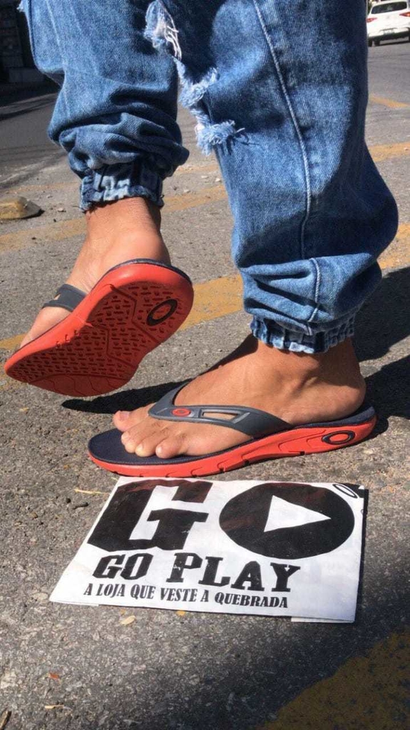 comprar chinelo da oakley