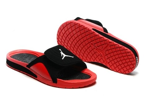 chinelo jordan vermelho