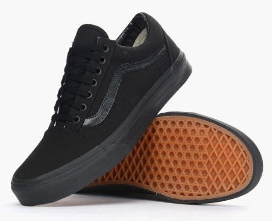 tênis preto vans