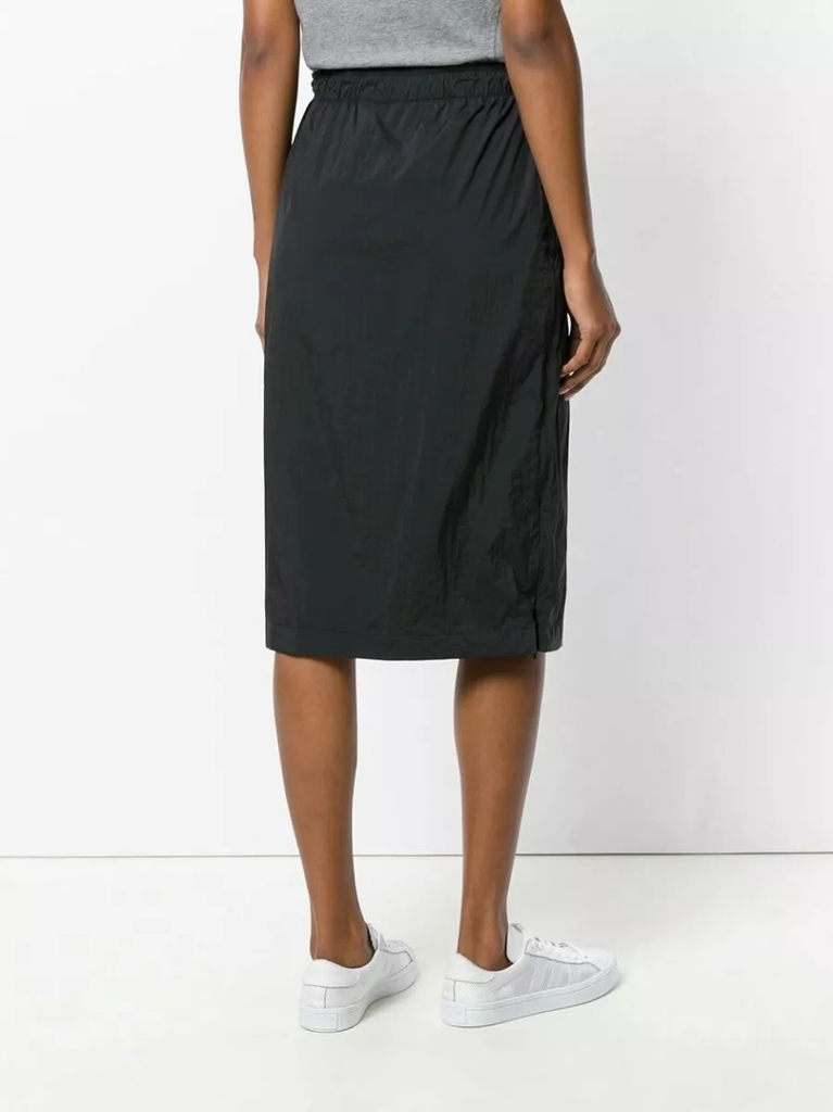 saia nike sportswear