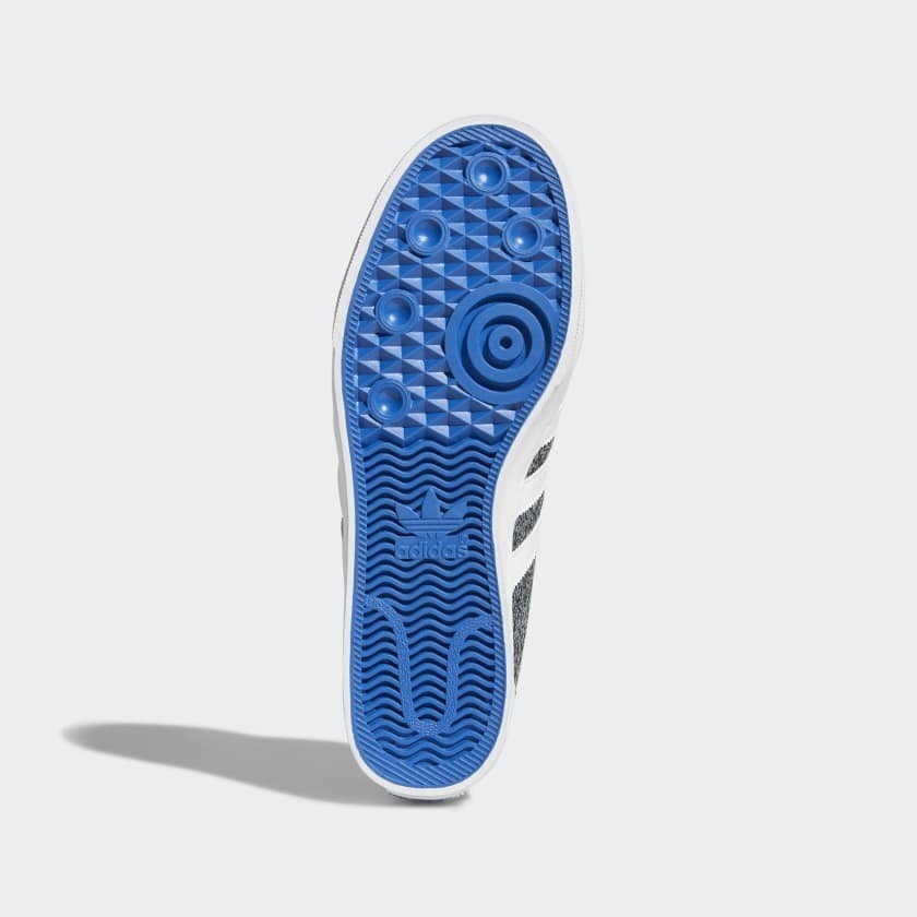 tenis adidas adiease cinza