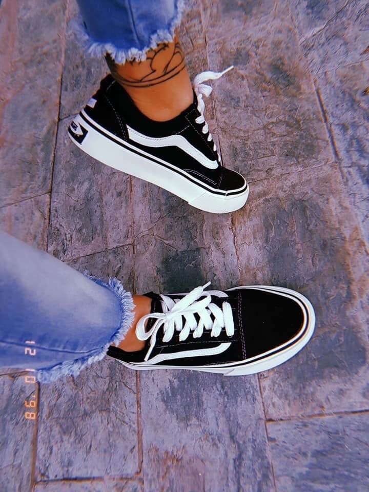 vans clasicas negras