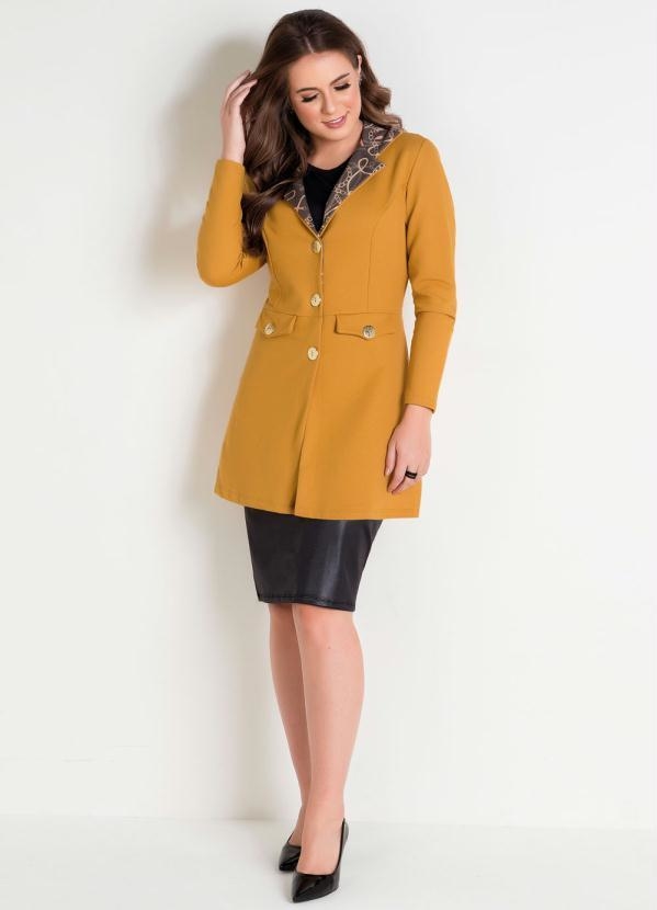 sobretudo amarelo masculino