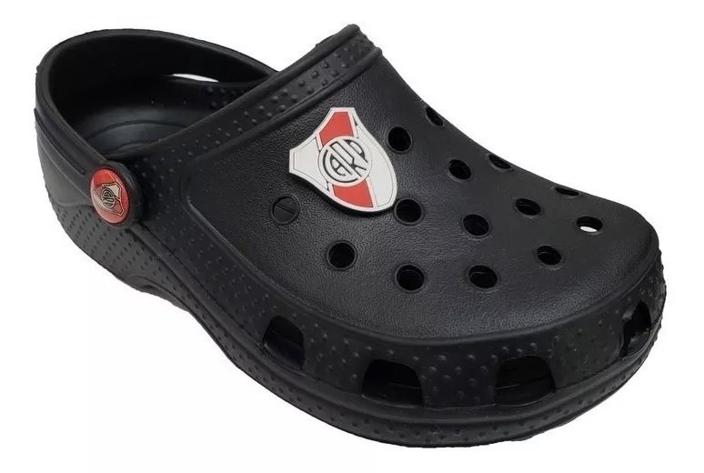 crocs river