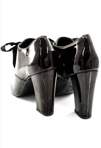 sapato oxford via uno