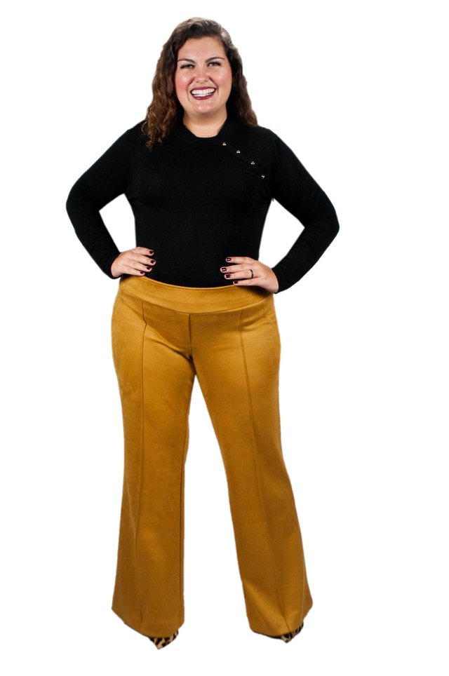 calça flare tamanho grande