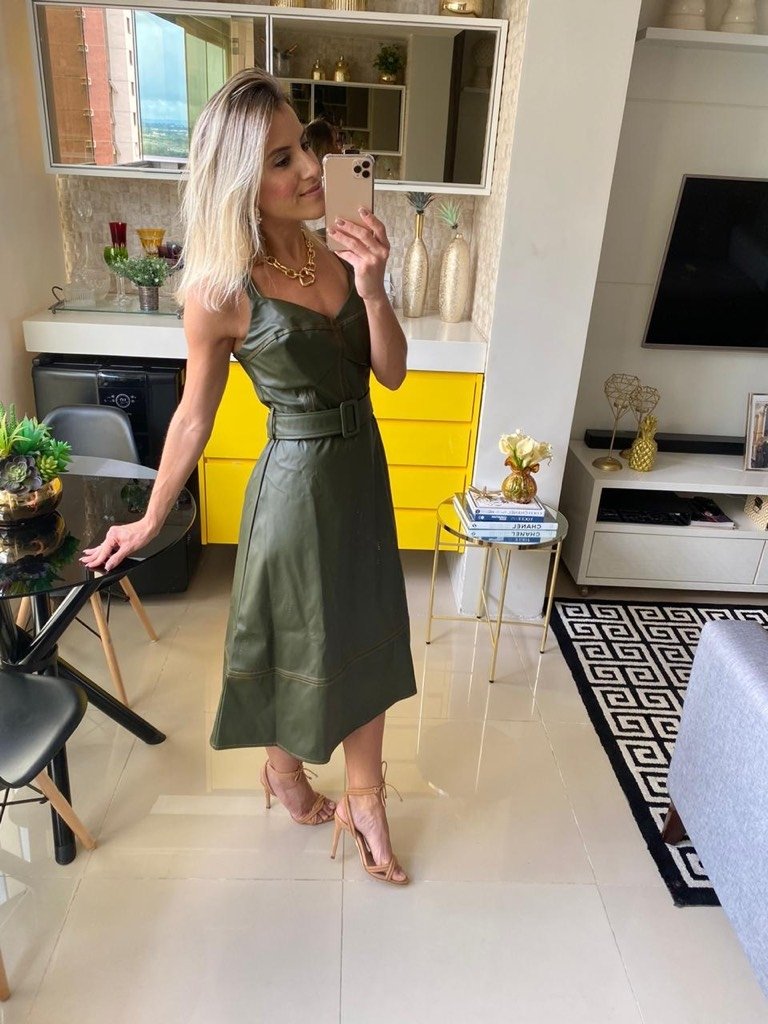 vestido midi em couro