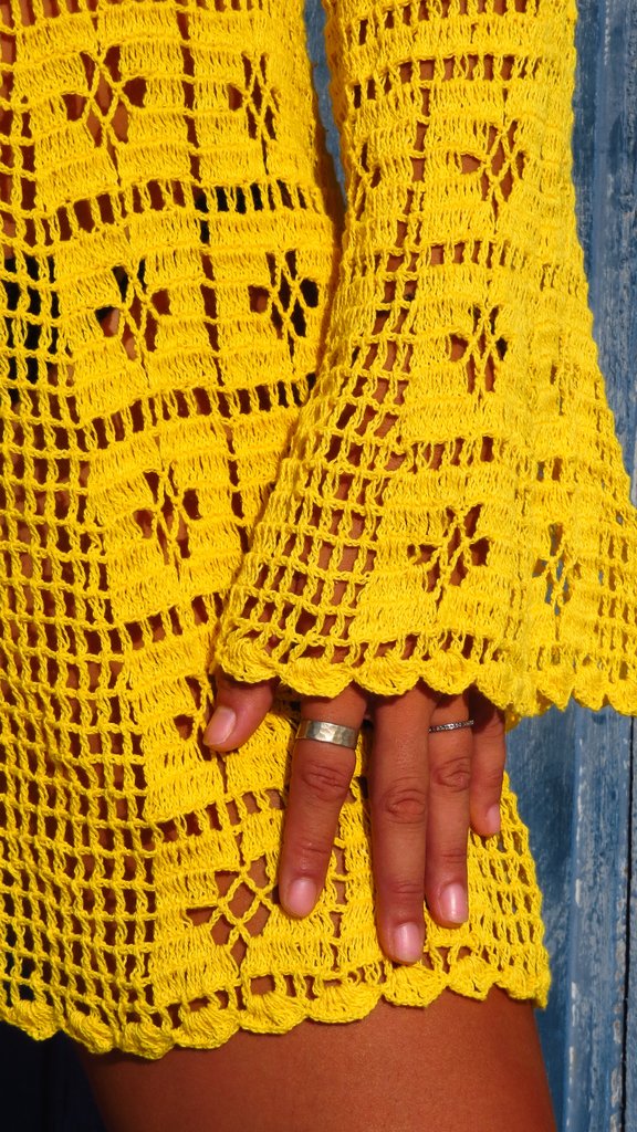 vestido de crochê amarelo