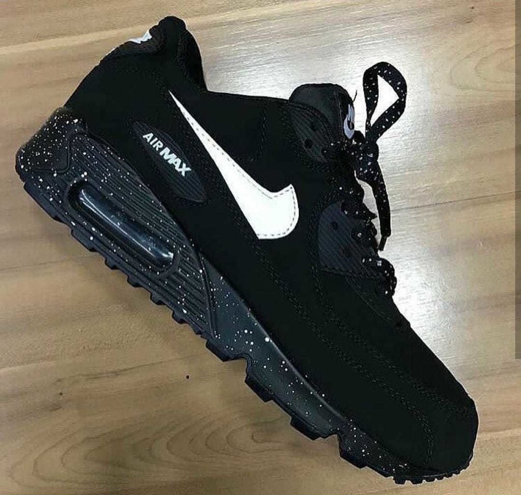 air max preto e dourado