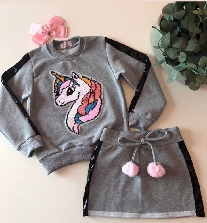 conjunto moletom saia e blusa