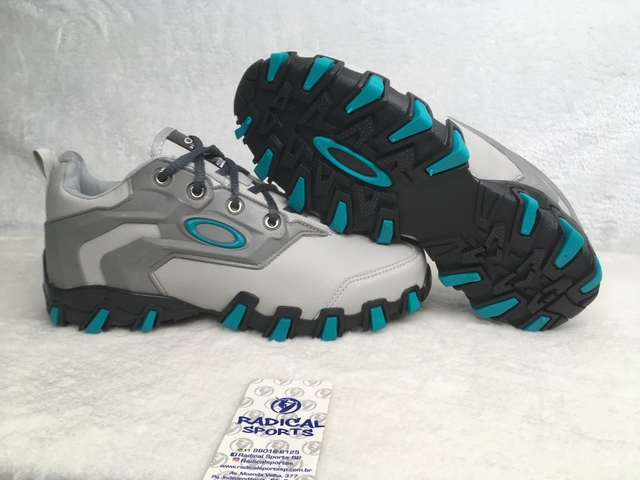 botinha da oakley promoção