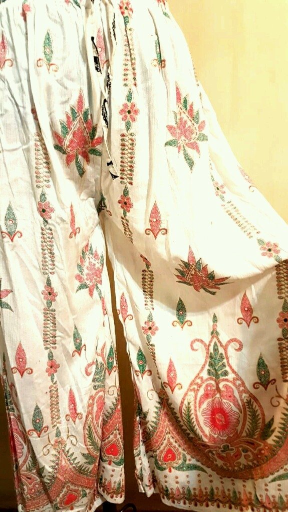 calça indiana branca