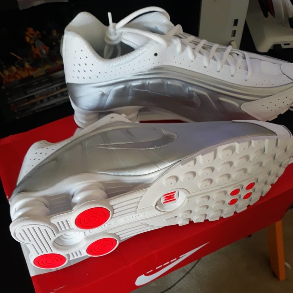 nike shox r4 prata
