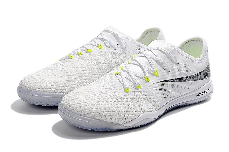 nike hypervenom phantomx