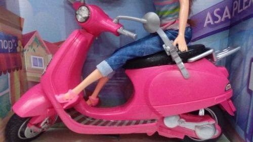 barbie en moto
