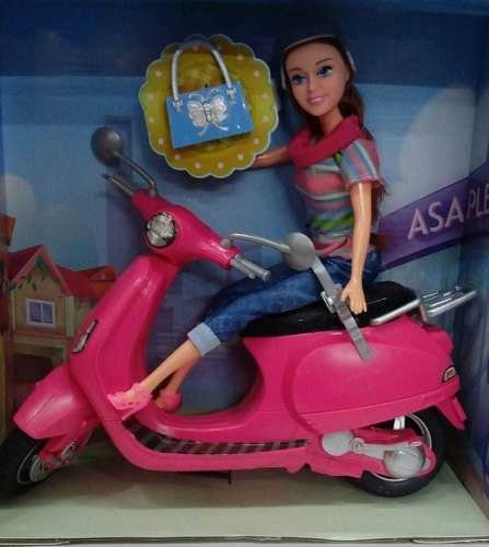 barbie en moto