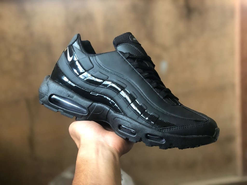 air max 95 preto e azul