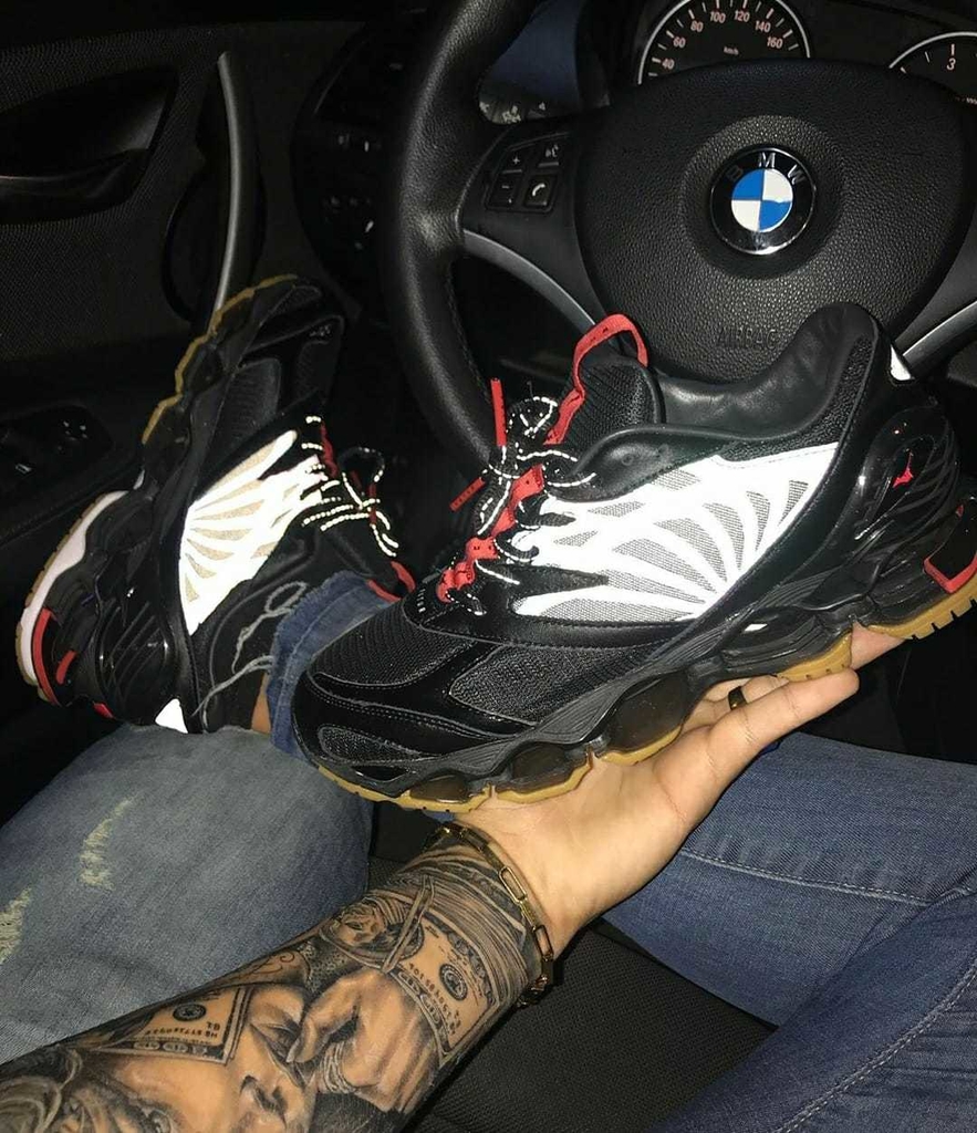 mizuno preto refletivo