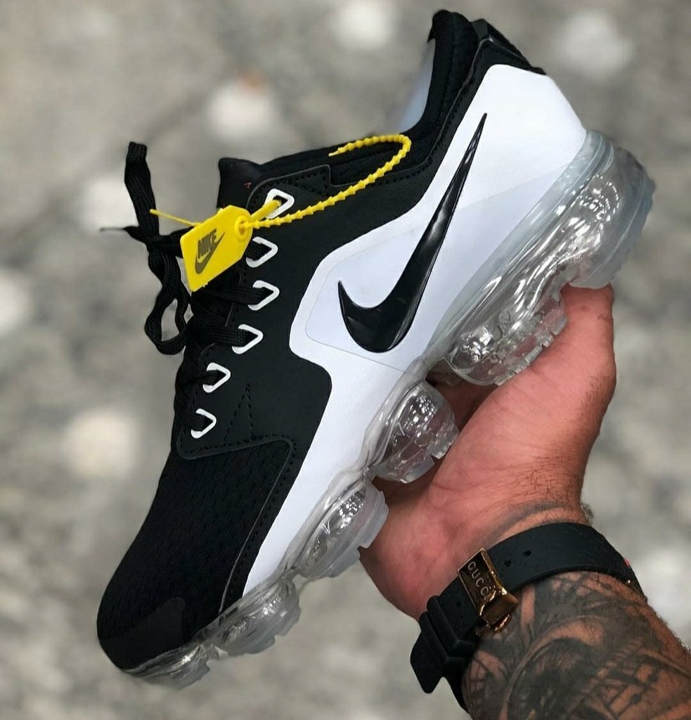 vapormax preto com branco