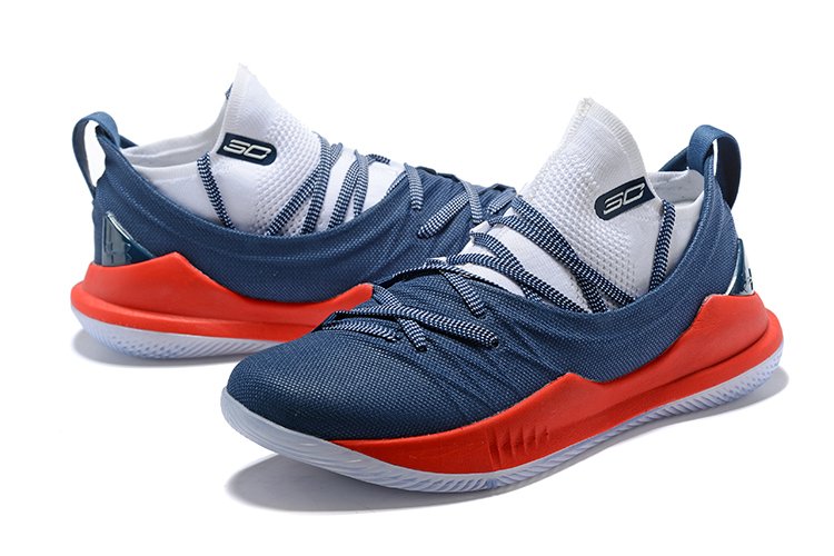 curry 5 in stores